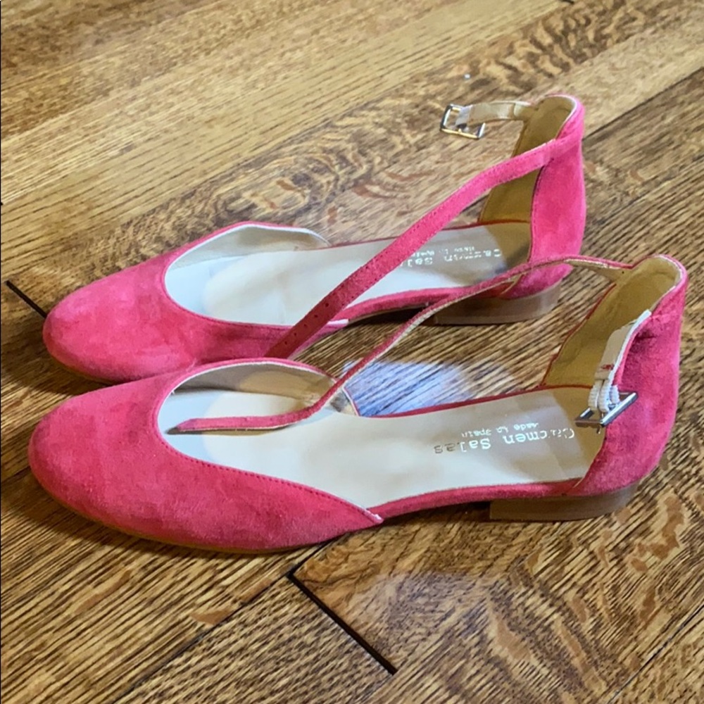 Flats - Picture 2 of 4